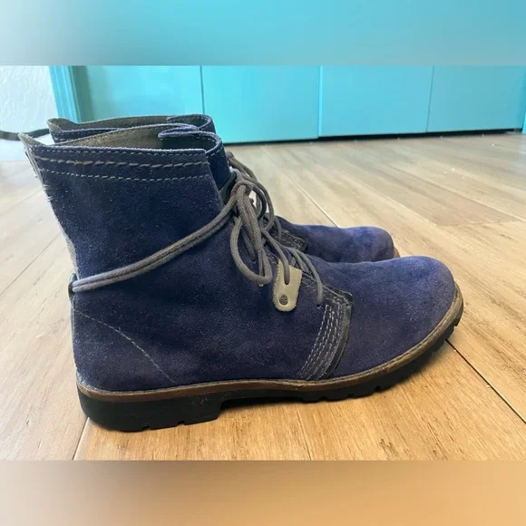Bussola blue suede tie women’s ankle boots. Size 41 - Picture 3 of 7